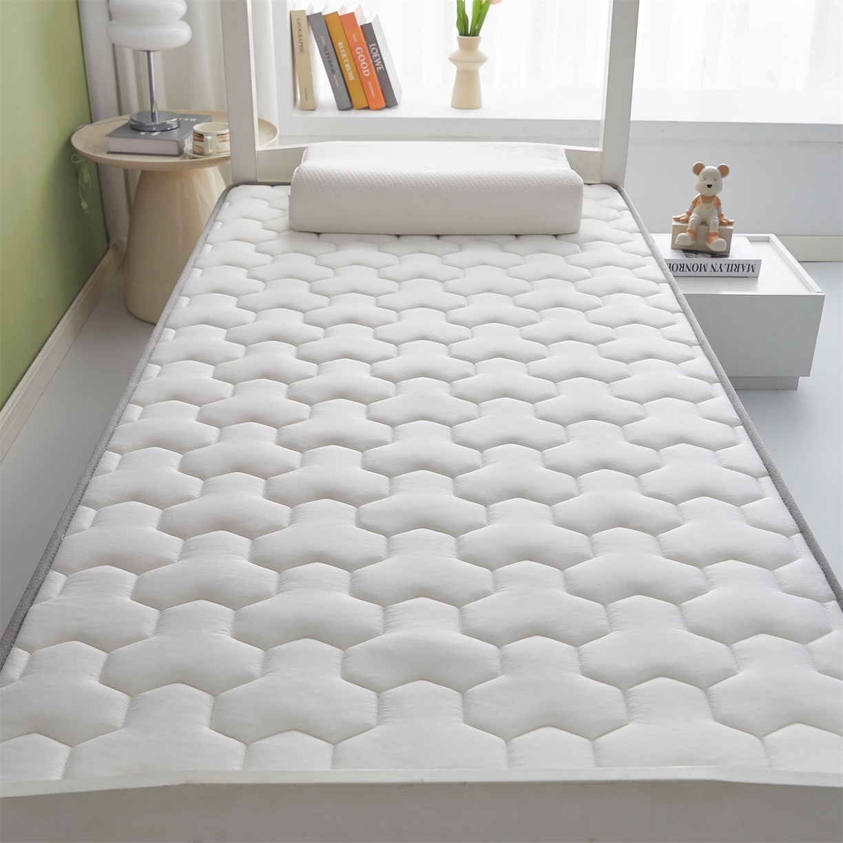 91家纺网 家纺一手货源 找家纺 （总）布卢姆床垫 2025新款A类针织乳胶立体记忆海绵学生床垫--微笑