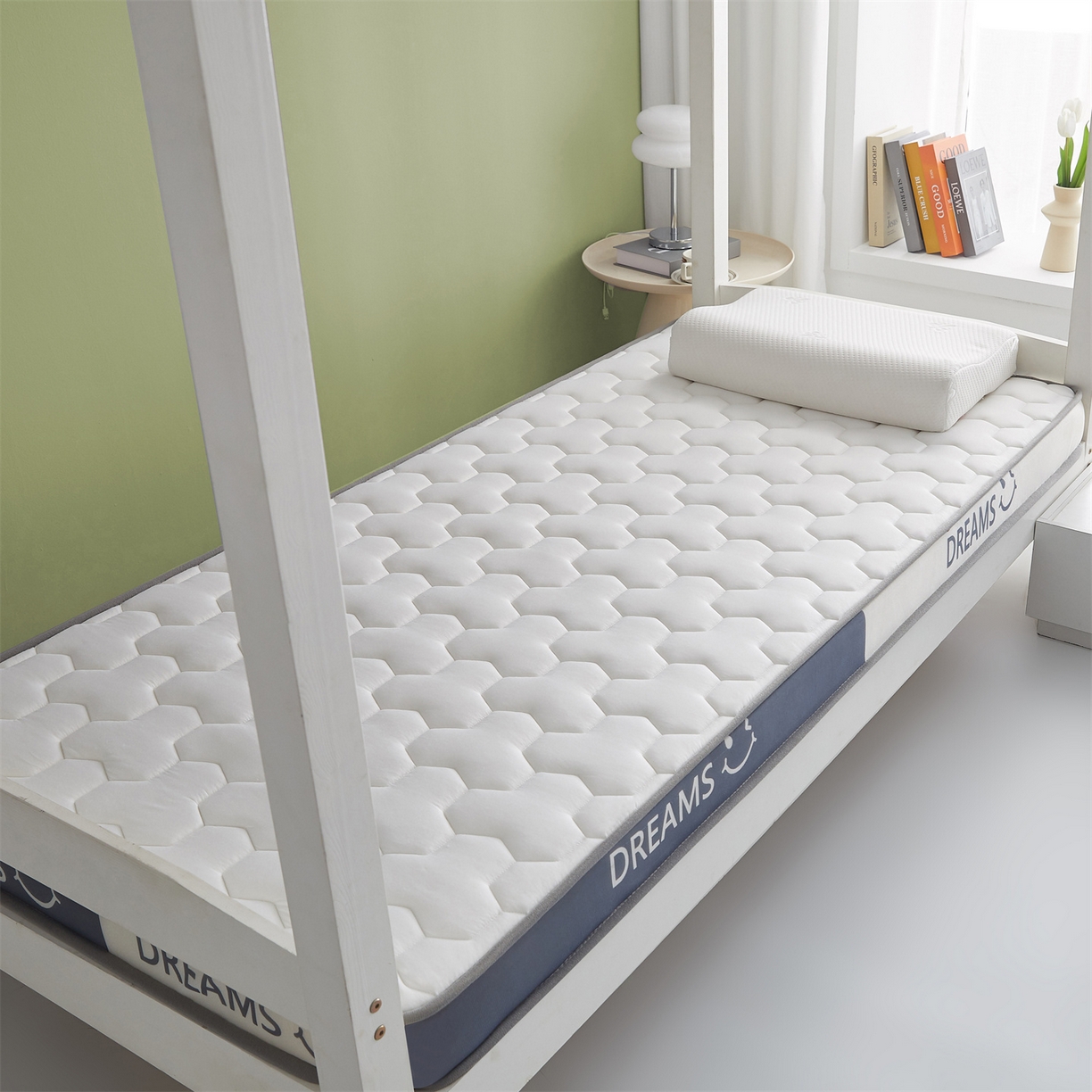 91家纺网 家纺一手货源 找家纺 布卢姆床垫 2025新款A类针织乳胶立体记忆海绵学生床垫--微笑 微笑-白灰