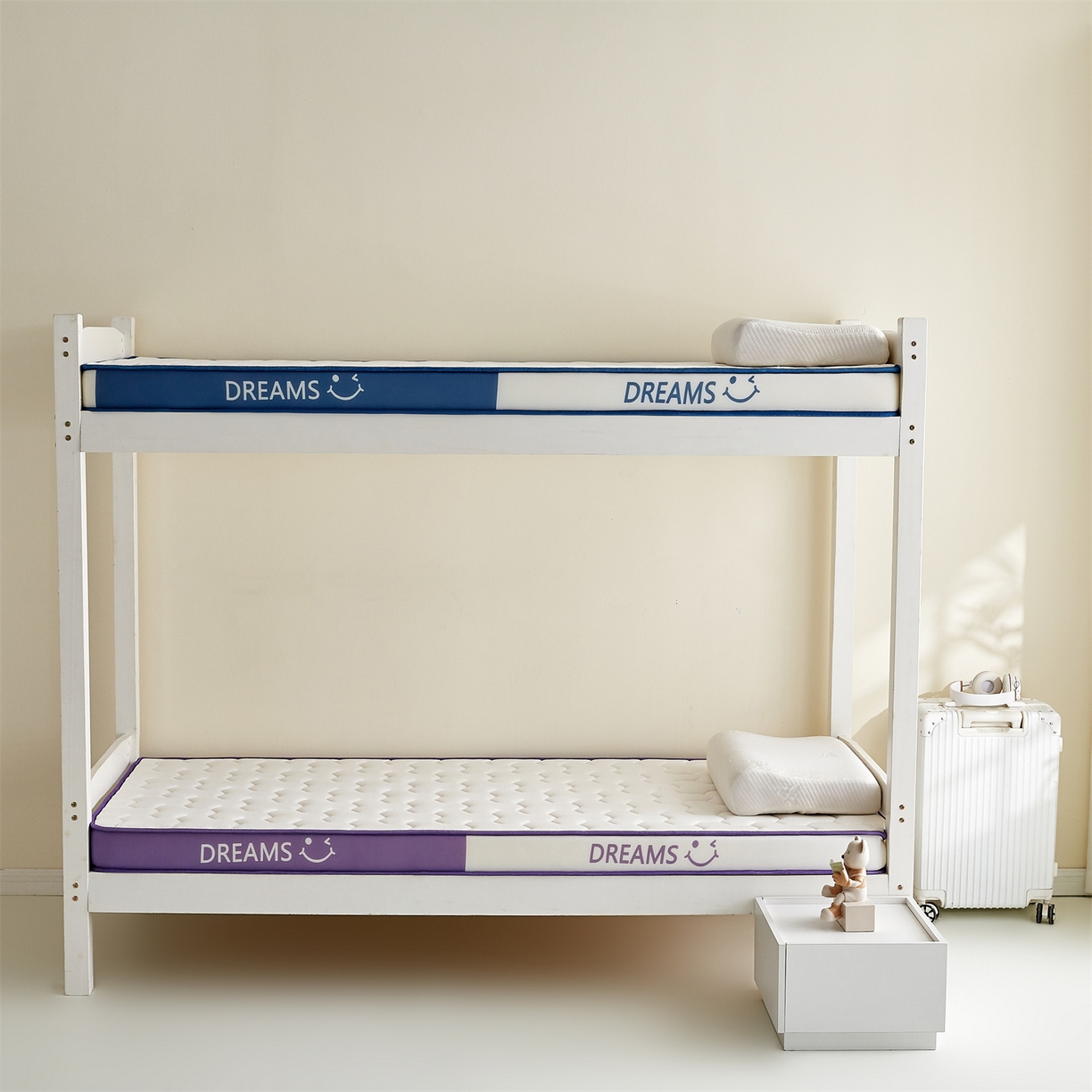 91家纺网 家纺一手货源 找家纺 布卢姆床垫 2025新款A类针织乳胶立体记忆海绵学生床垫--微笑 微笑-白紫