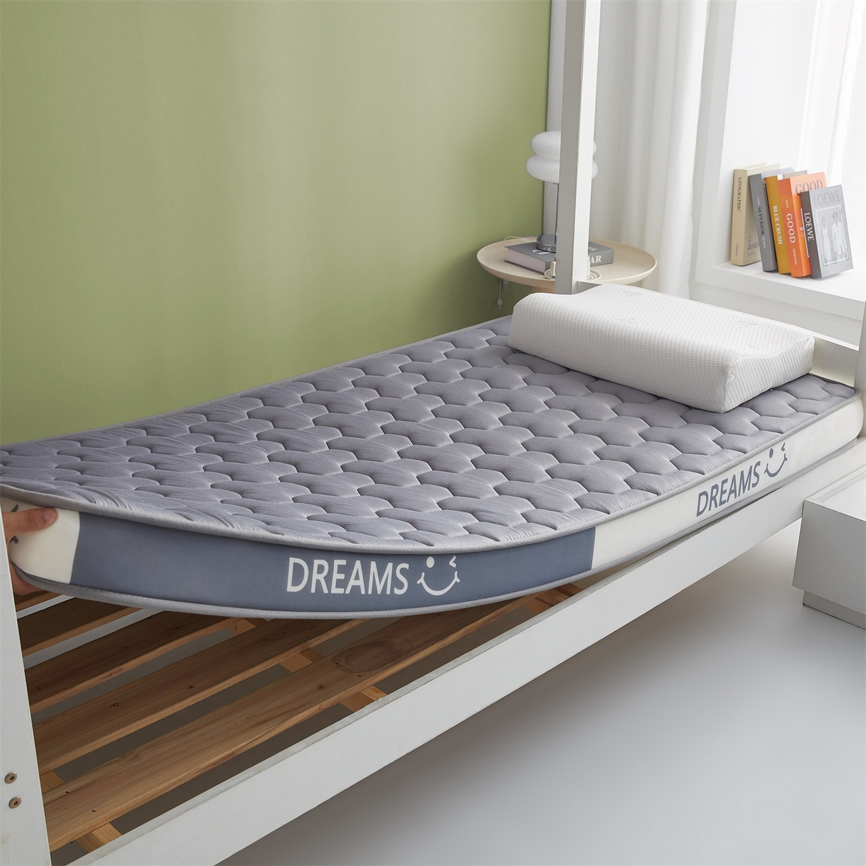 91家纺网 家纺一手货源 找家纺 布卢姆床垫 2025新款A类针织乳胶立体记忆海绵学生床垫--微笑 微笑-灰