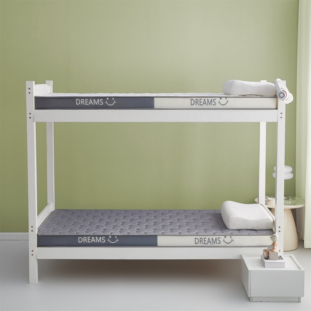 91家纺网 家纺一手货源 找家纺 布卢姆床垫 2025新款A类针织乳胶立体记忆海绵学生床垫--微笑 微笑-灰