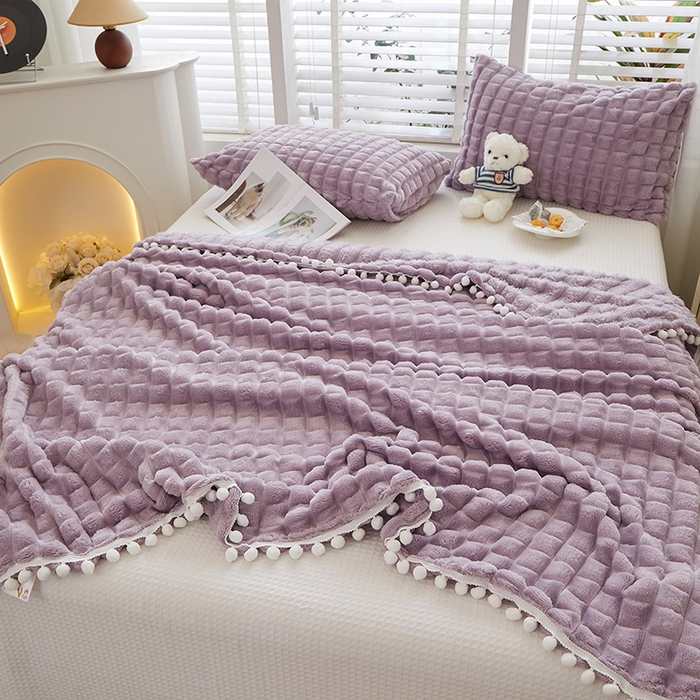 91家纺网 家纺一手货源 找家纺 楼兰公主2025新款云感梦境毛球毯  罗兰紫