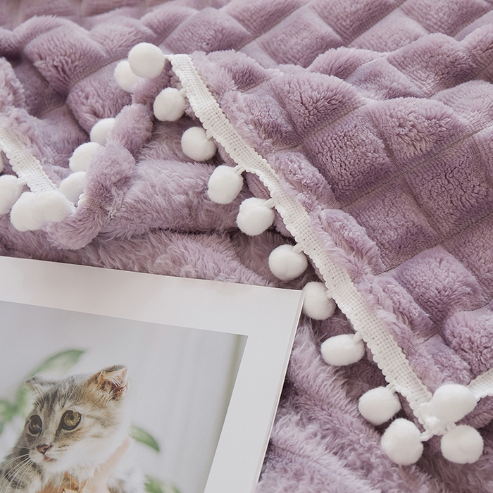 91家纺网 家纺一手货源 找家纺 楼兰公主2025新款云感梦境毛球毯  罗兰紫