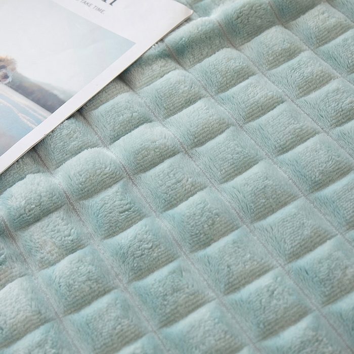 91家纺网 家纺一手货源 找家纺 楼兰公主2025新款云感梦境毛球毯  云雾兰