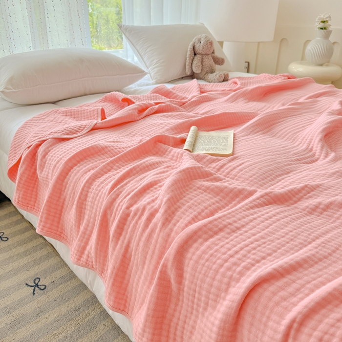 91家纺网 家纺一手货源 找家纺 棠薇家纺 2025新款A类日韩无印风泡泡纱六层素色纯色盖毯毛巾被夏被皱皱毯婴幼毯浴巾 泡泡纱桃粉