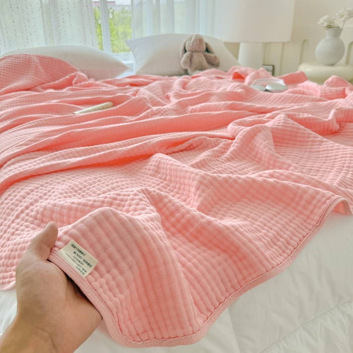 91家纺网 家纺一手货源 找家纺 棠薇家纺 2025新款A类日韩无印风泡泡纱六层素色纯色盖毯毛巾被夏被皱皱毯婴幼毯浴巾 泡泡纱桃粉