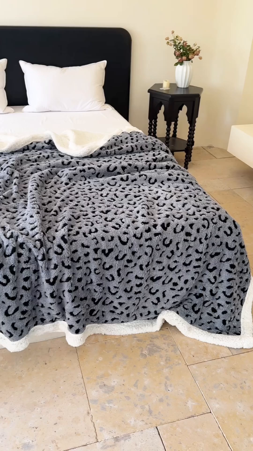 91家纺网 家纺一手货源 找家纺 丹本家纺 2025新款双层阳离子提花塔芙绒羊羔绒跨境双层毛毯盖毯毯子 豹纹灰