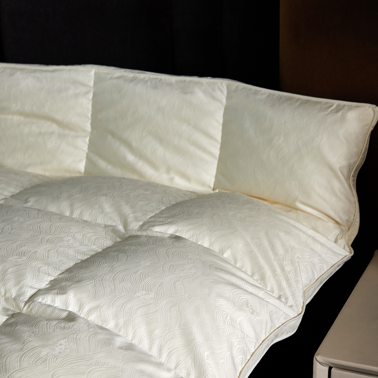 91家纺网 家纺一手货源 找家纺 （总）御眠纺羽绒被壳 2025新款高精密全棉提花高端羽绒被壳羽绒被