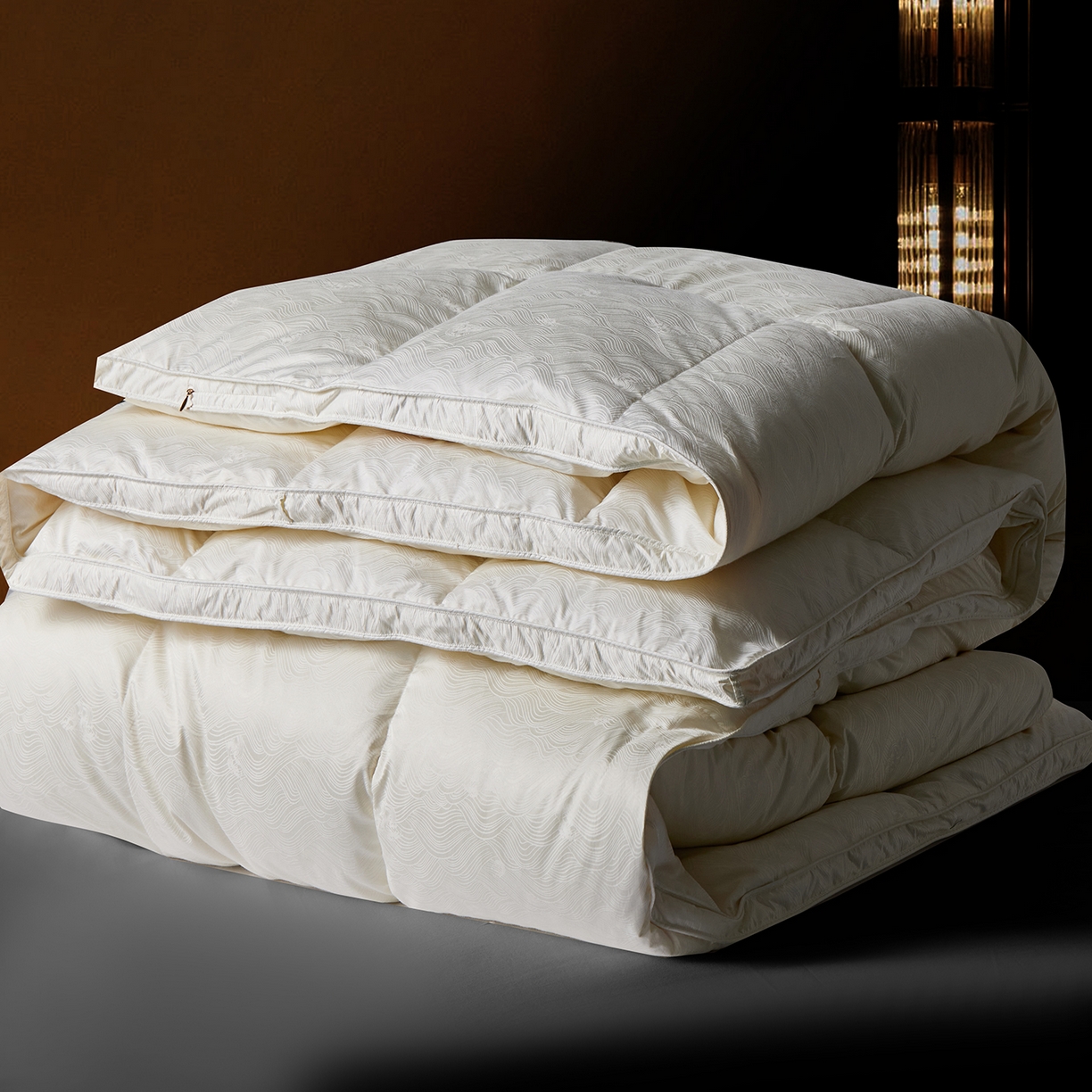 91家纺网 家纺一手货源 找家纺 御眠纺羽绒被壳 2025新款高精密全棉提花高端羽绒被壳羽绒被 白色