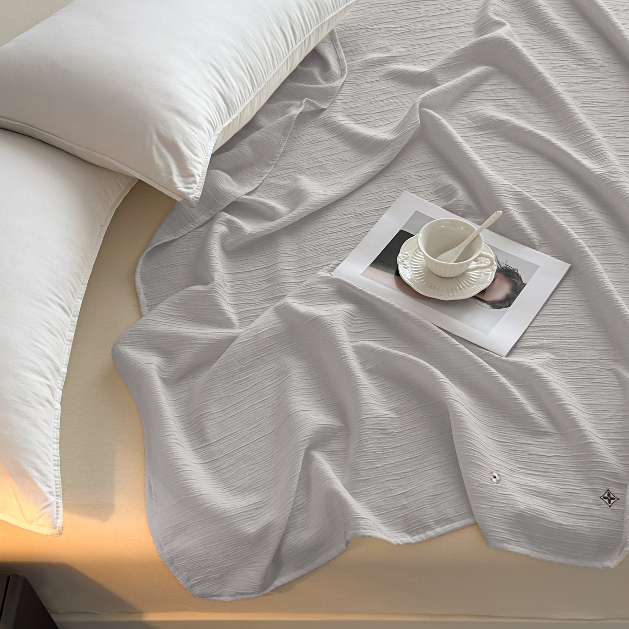 91家纺网 家纺一手货源 找家纺 乐嘉盈 2025新款双层纱布毯 高级灰