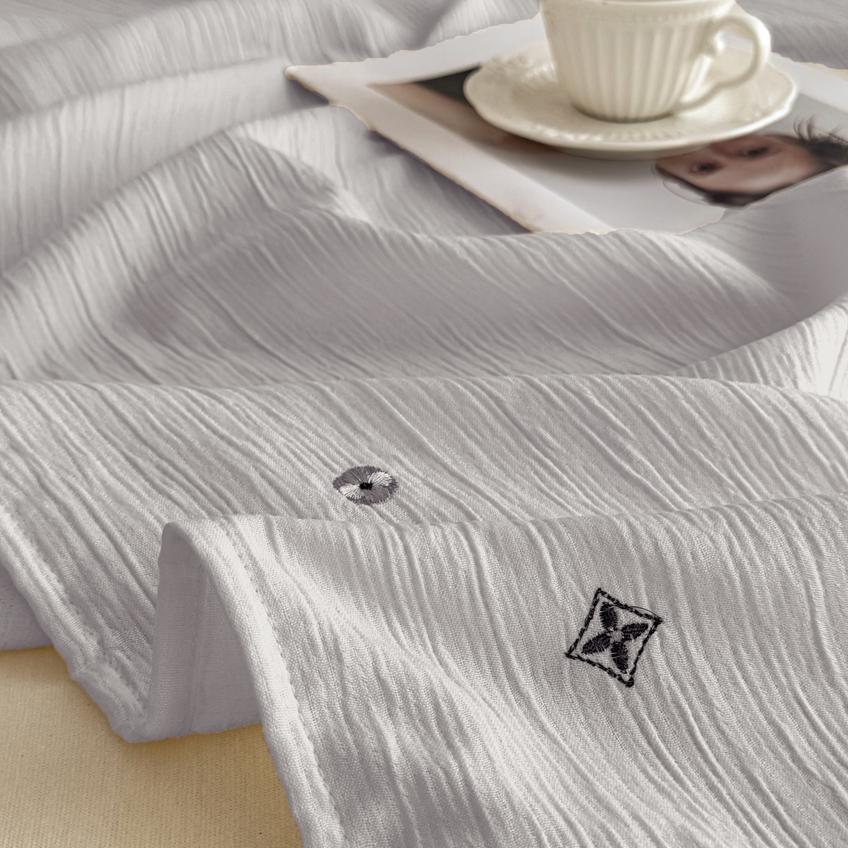 91家纺网 家纺一手货源 找家纺 乐嘉盈 2025新款双层纱布毯 高级灰