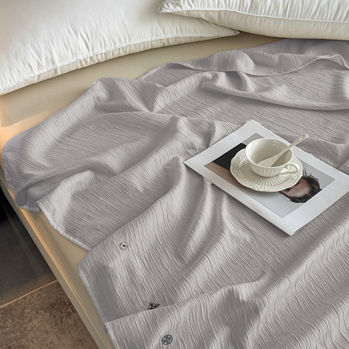 91家纺网 家纺一手货源 找家纺 乐嘉盈 2025新款双层纱布毯 高级灰