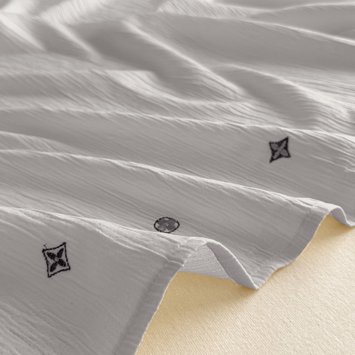 91家纺网 家纺一手货源 找家纺 乐嘉盈 2025新款双层纱布毯 高级灰