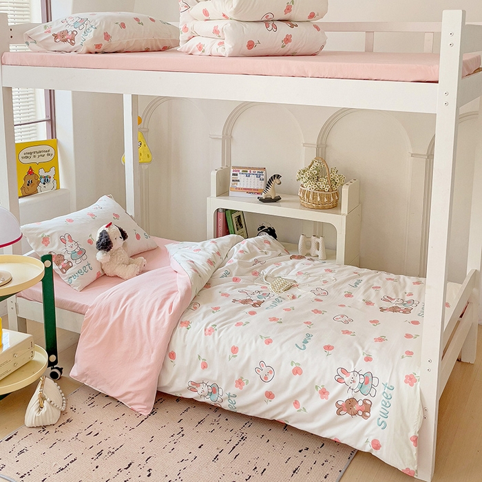 91家纺网 家纺一手货源 找家纺 海岛哥哥 2025新款云朵水洗棉学生床宿舍上下铺三件套 粉花兔