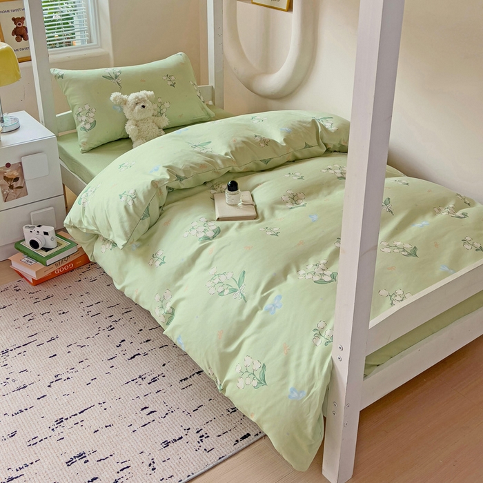 91家纺网 家纺一手货源 找家纺 海岛哥哥 2025新款云朵水洗棉学生床宿舍上下铺三件套 铃兰花