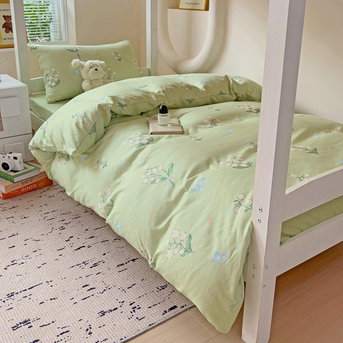 91家纺网 家纺一手货源 找家纺 海岛哥哥 2025新款云朵水洗棉学生床宿舍上下铺三件套 铃兰花