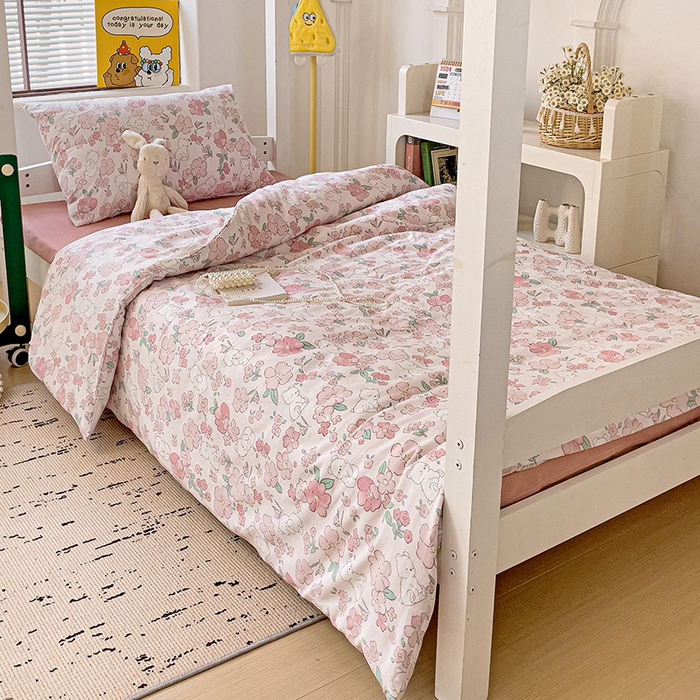 91家纺网 家纺一手货源 找家纺 海岛哥哥 2025新款云朵水洗棉学生床宿舍上下铺三件套 乖粉熊