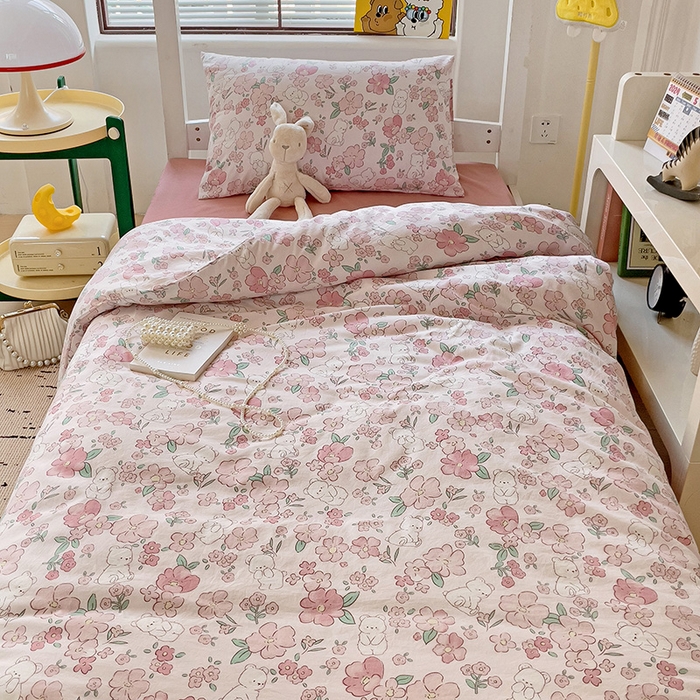 91家纺网 家纺一手货源 找家纺 海岛哥哥 2025新款云朵水洗棉学生床宿舍上下铺三件套 乖粉熊