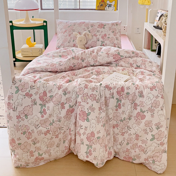 91家纺网 家纺一手货源 找家纺 海岛哥哥 2025新款云朵水洗棉学生床宿舍上下铺三件套 乖粉熊