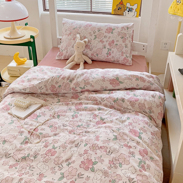 91家纺网 家纺一手货源 找家纺 海岛哥哥 2025新款云朵水洗棉学生床宿舍上下铺三件套 乖粉熊