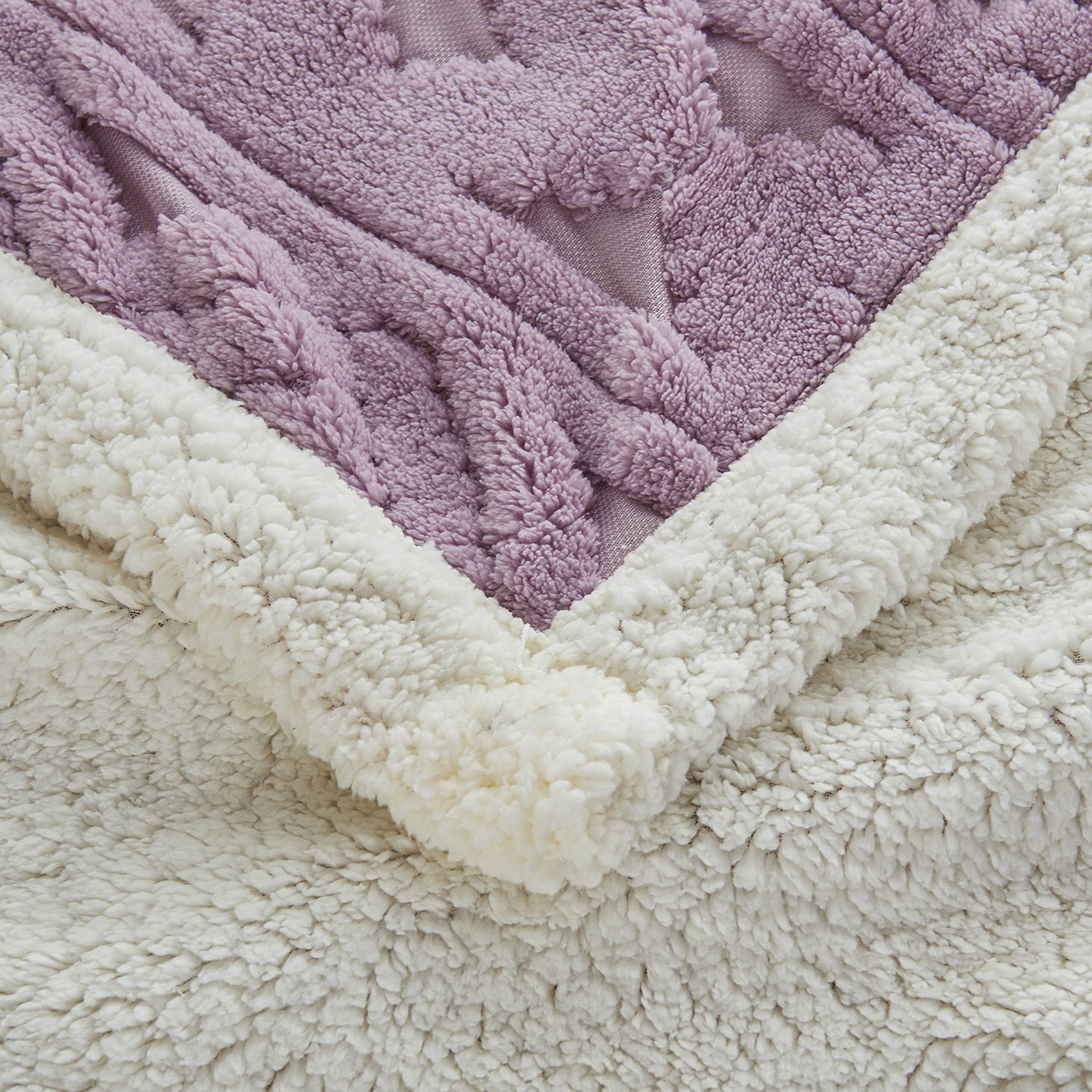 91家纺网 家纺一手货源 找家纺 缦纱 2025新款提花舒棉绒镂空塔芙绒羊羔绒双层毛毯跨境电商 韵律-香芋紫