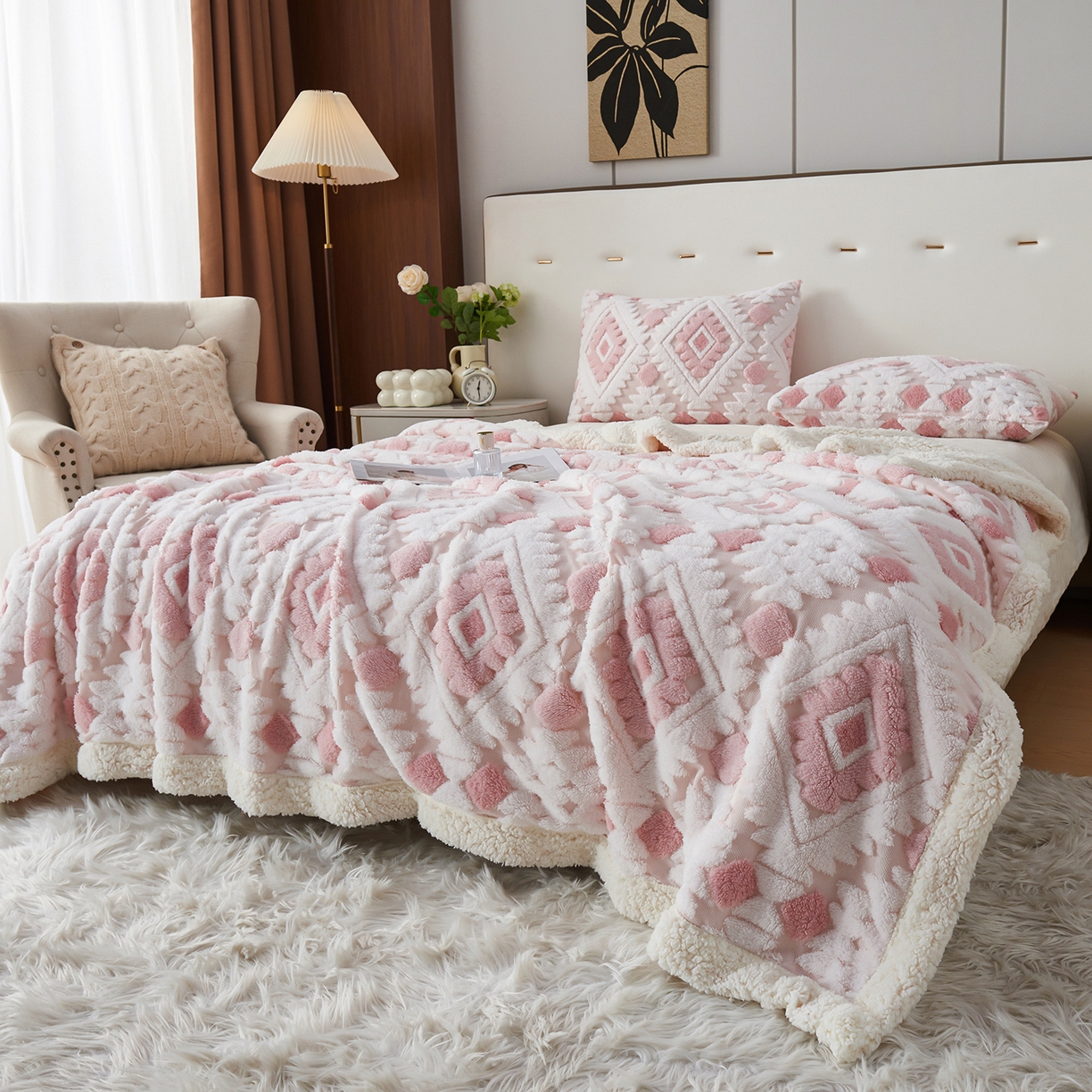 91家纺网 家纺一手货源 找家纺 缦纱 2025新款波西米亚阳离子提花镂空塔芙绒羊羔绒保暖午睡双层毛毯办公室盖毯 菱格-柔粉