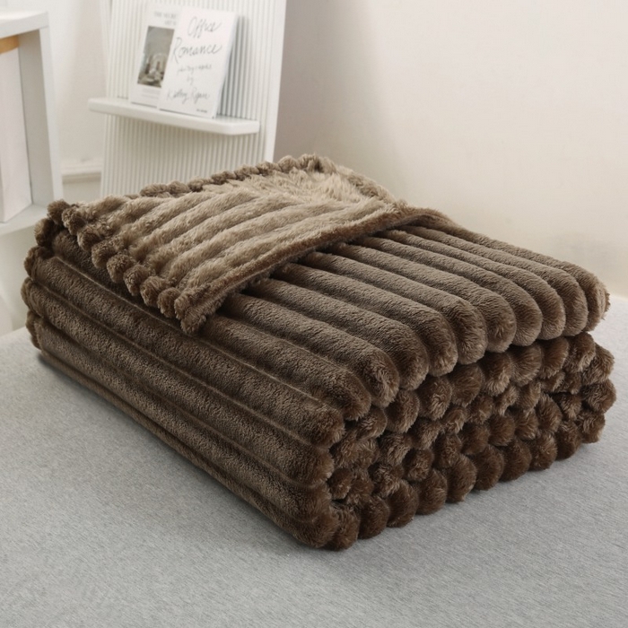缦纱 2025新款跨境电商仿兔毛4cm抽条毛毯牛奶绒毛毯加厚午睡毯 美式咖