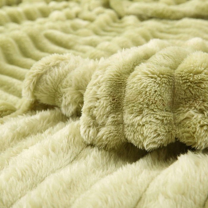 91家纺网 家纺一手货源 找家纺 缦纱 2025新款跨境电商仿兔毛4cm抽条毛毯牛奶绒毛毯加厚午睡毯 苹果绿