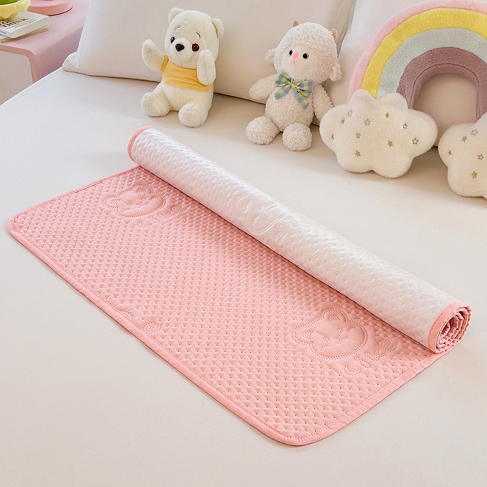 91家纺网 家纺一手货源 找家纺 （总）缦纱 2025新款A防水隔尿垫-爱豆熊系列