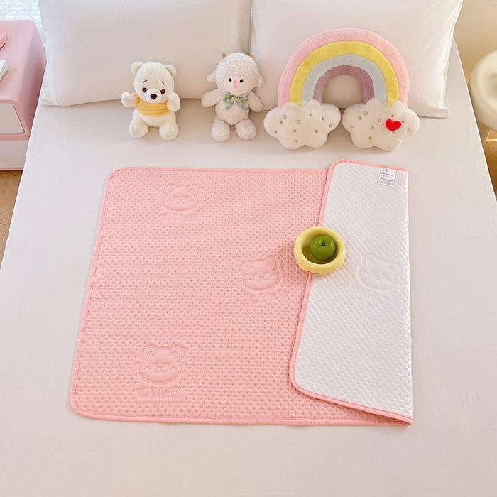 91家纺网 家纺一手货源 找家纺 （总）缦纱 2025新款A防水隔尿垫-爱豆熊系列