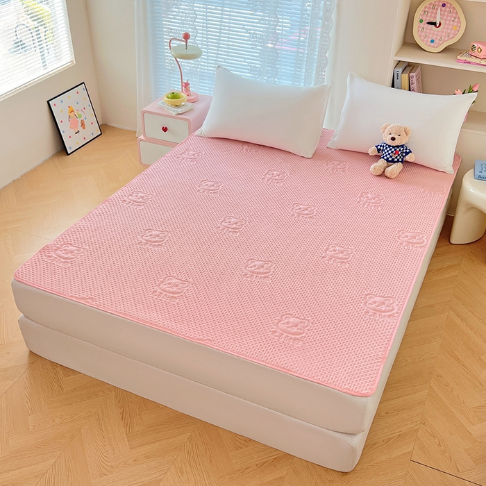 91家纺网 家纺一手货源 找家纺 （总）缦纱 2025新款A防水隔尿垫-爱豆熊系列