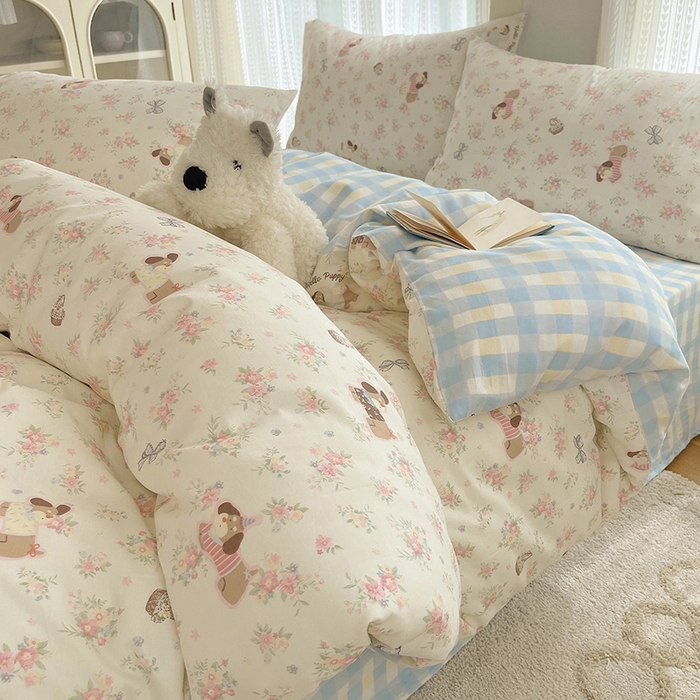 91家纺网 家纺一手货源 找家纺 瑞莱 2025新款开学季全棉纯棉萌趣印花四件套 花田小狗