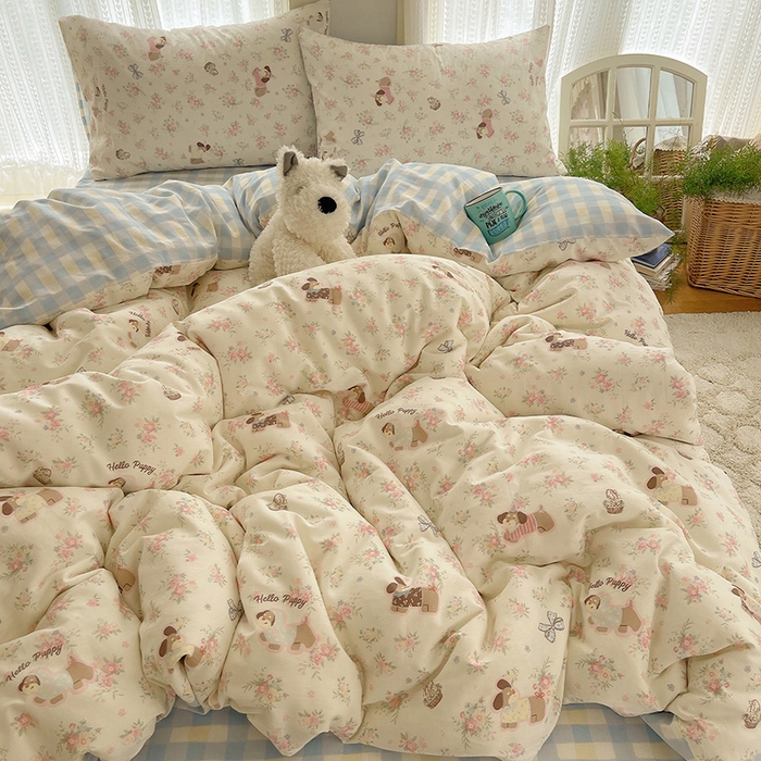 91家纺网 家纺一手货源 找家纺 瑞莱 2025新款开学季全棉纯棉萌趣印花四件套 花田小狗