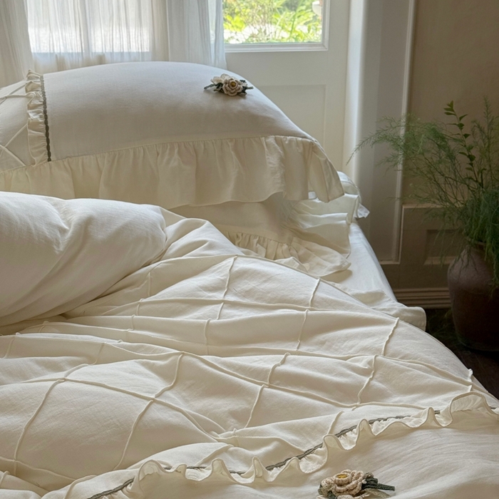 91家纺网 家纺一手货源 找家纺 佳汐蓝家纺 2025新款亲肤舒适打褶荷叶边双层皱皱纱四件套 普罗旺斯-珍珠米