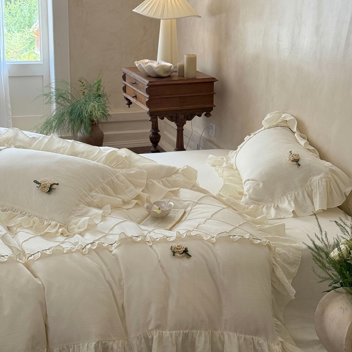 91家纺网 家纺一手货源 找家纺 佳汐蓝家纺 2025新款亲肤舒适打褶荷叶边双层皱皱纱四件套 普罗旺斯-珍珠米