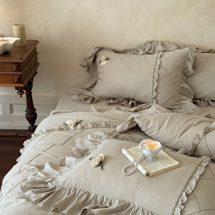 91家纺网 家纺一手货源 找家纺 佳汐蓝家纺 2025新款亲肤舒适打褶荷叶边双层皱皱纱四件套 普罗旺斯-竹青绿