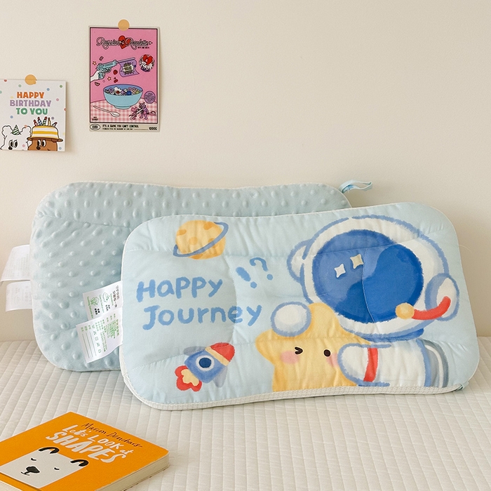 91家纺网 家纺一手货源 找家纺 嗨生活 2025新款A类大版卡通手绘AB版儿童豆豆枕枕芯系列 开心宇航员 30*50cm/只