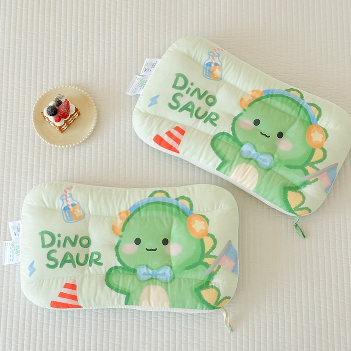 91家纺网 家纺一手货源 找家纺 嗨生活 2025新款A类大版卡通手绘AB版儿童豆豆枕枕芯系列 恐龙宝宝 30*50cm/只