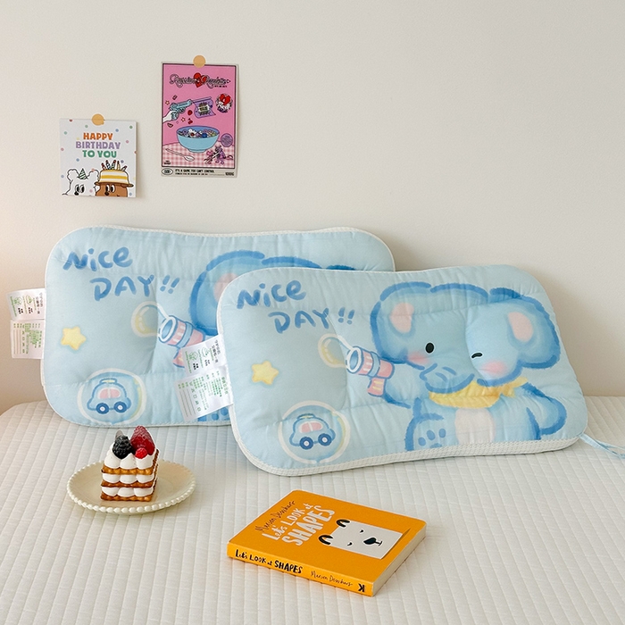 91家纺网 家纺一手货源 找家纺 嗨生活 2025新款A类大版卡通手绘AB版儿童豆豆枕枕芯系列 快乐小象 30*50cm/只