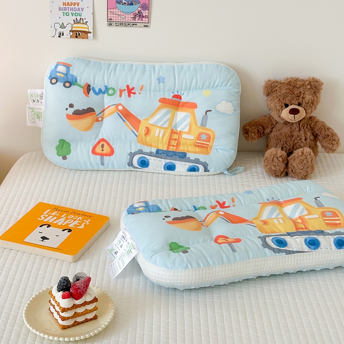 91家纺网 家纺一手货源 找家纺 嗨生活 2025新款A类大版卡通手绘AB版儿童豆豆枕枕芯系列 蓝色挖掘 30*50cm/只