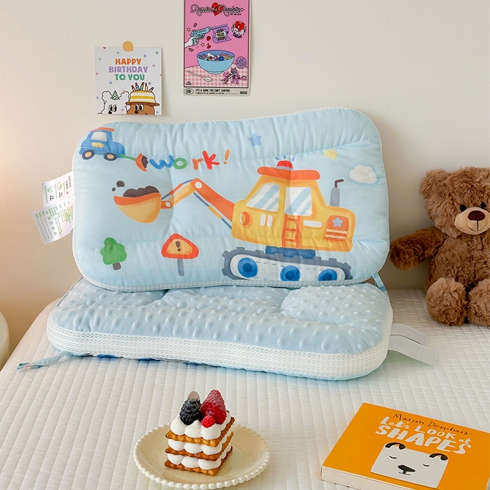 91家纺网 家纺一手货源 找家纺 嗨生活 2025新款A类大版卡通手绘AB版儿童豆豆枕枕芯系列 蓝色挖掘 40*60cm/只