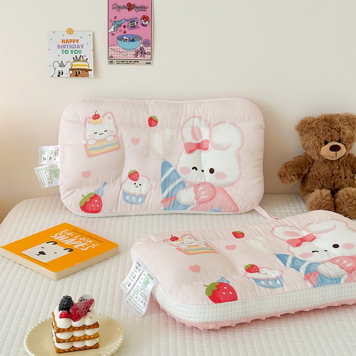 91家纺网 家纺一手货源 找家纺 嗨生活 2025新款A类大版卡通手绘AB版儿童豆豆枕枕芯系列 萌小兔 30*50cm/只