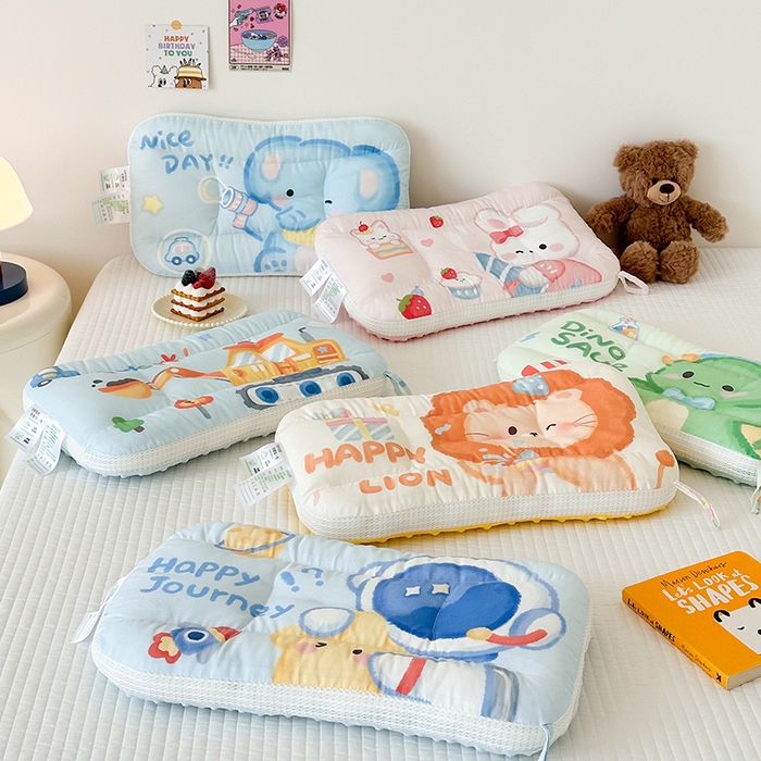 91家纺网 家纺一手货源 找家纺 嗨生活 2025新款A类大版卡通手绘AB版儿童豆豆枕枕芯系列 组合图 30*50cm/只