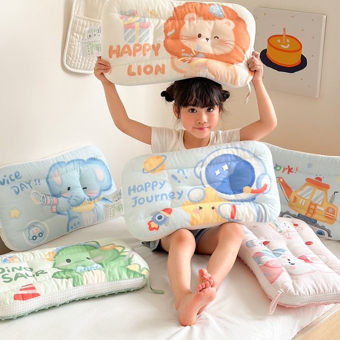 91家纺网 家纺一手货源 找家纺 嗨生活 2025新款A类大版卡通手绘AB版儿童豆豆枕枕芯系列 组合图 30*50cm/只