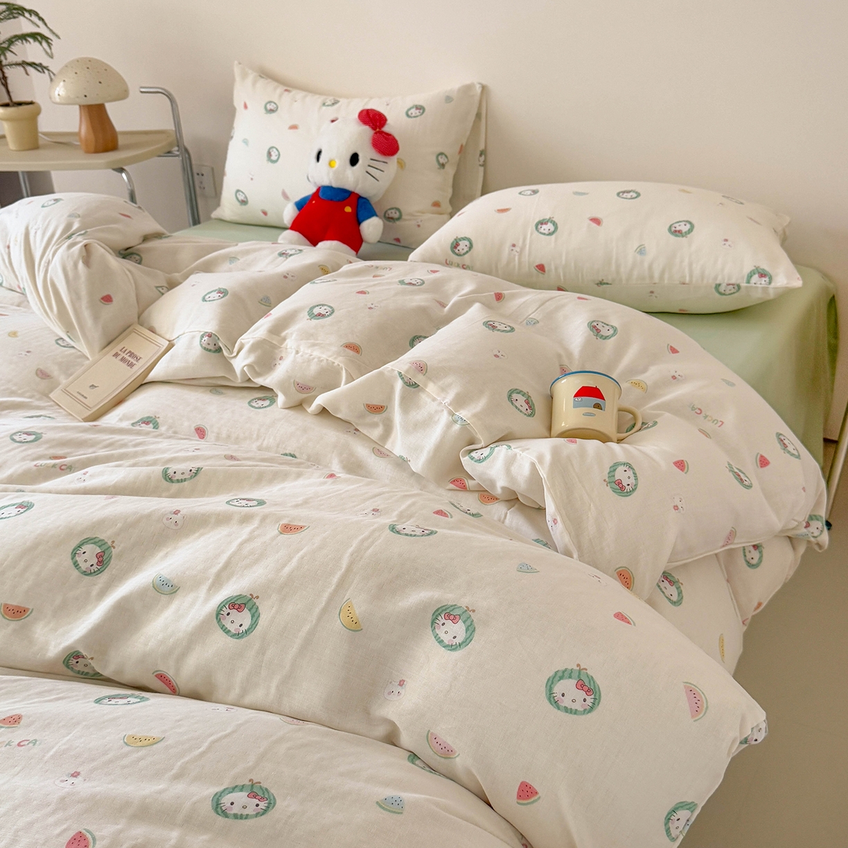 91家纺网 家纺一手货源 找家纺 麦伦家居 2025新款A类全棉纯棉有氧双层纱人字纹提花四件套 西瓜猫