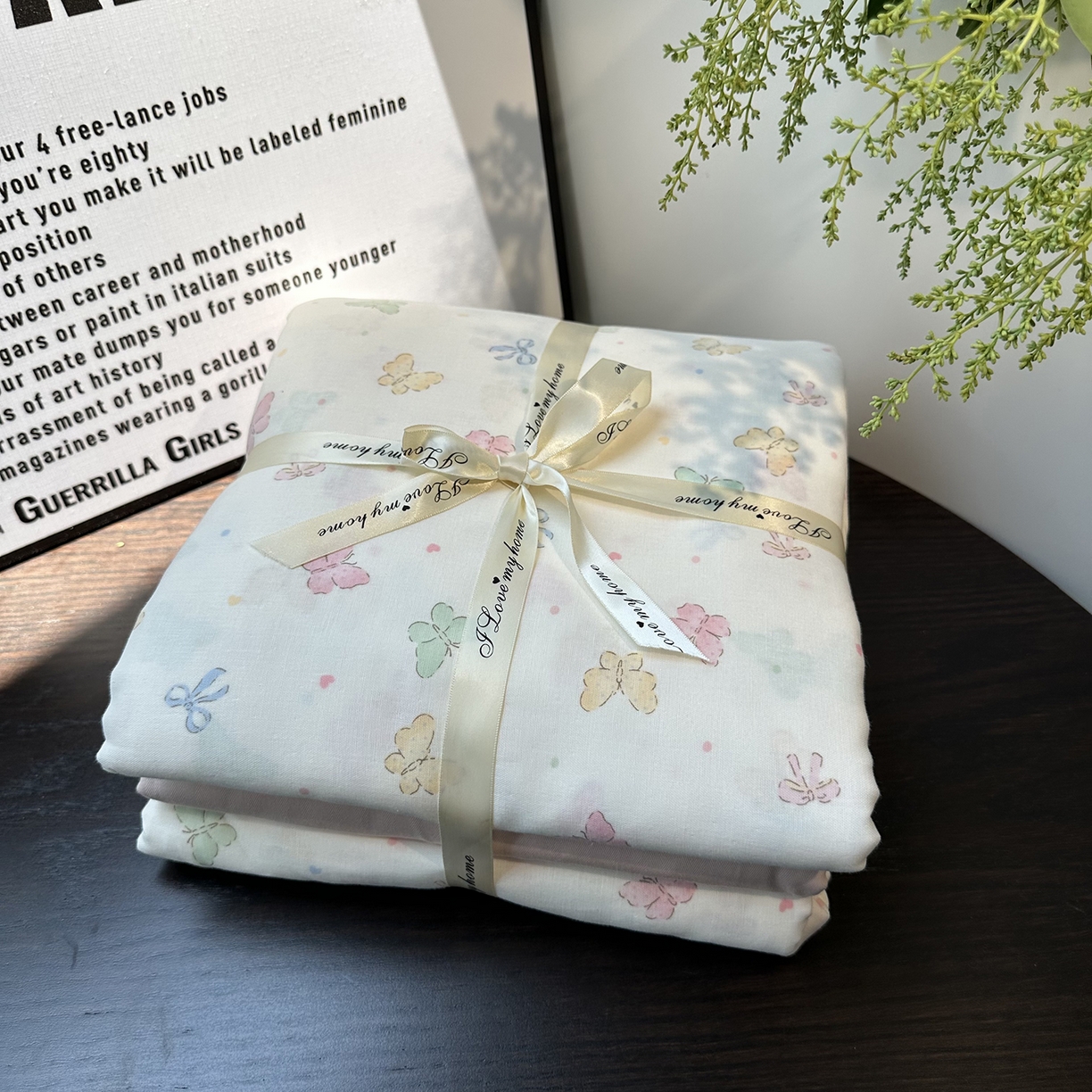 91家纺网 家纺一手货源 找家纺 麦伦家居 2025新款A类全棉纯棉有氧双层纱人字纹提花四件套 彩蝶