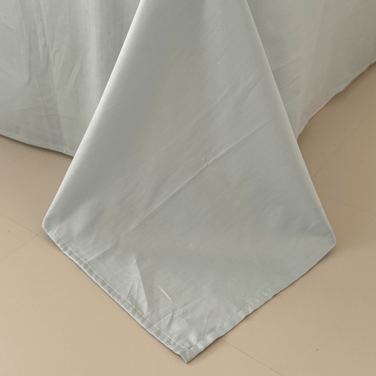 91家纺网 家纺一手货源 找家纺 麦伦家居 2025新款A类全棉纯棉有氧双层纱人字纹提花四件套 兰花兔