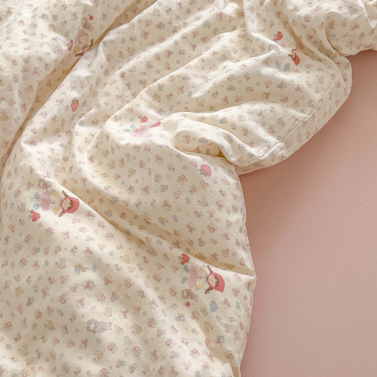 91家纺网 家纺一手货源 找家纺 麦伦家居 2025新款A类全棉纯棉有氧双层纱人字纹提花四件套 小红帽