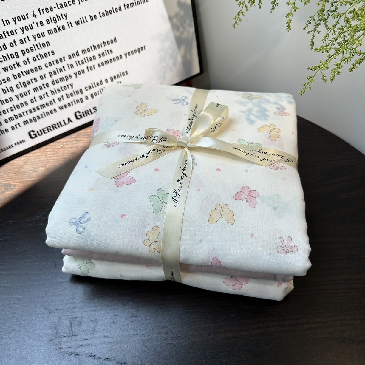 91家纺网 家纺一手货源 找家纺 麦伦家居 2025新款A类全棉纯棉有氧双层纱人字纹提花四件套 彩蝶