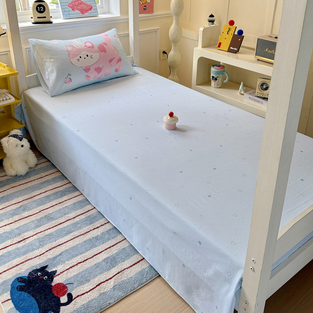 91家纺网 家纺一手货源 找家纺 港岛妹妹 2025新款软柔棉105g大版双面印花宿舍学生三件套上下铺三件套 甜心小猫